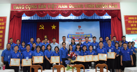 Chung kết Hội thi Bí thư Đoàn cơ sở giỏi tỉnh Tây Ninh lần I, năm 2023 với chủ đề “Bí thư Đoàn cơ sở tiên phong trong ứng dụng công nghệ số”