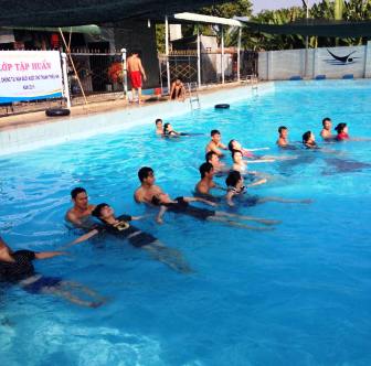 Châu Thành: Tổ chức lớp tập huấn phòng, chống tai nạn đuối nước cho thanh thiếu nhi năm học 2015 - 2016