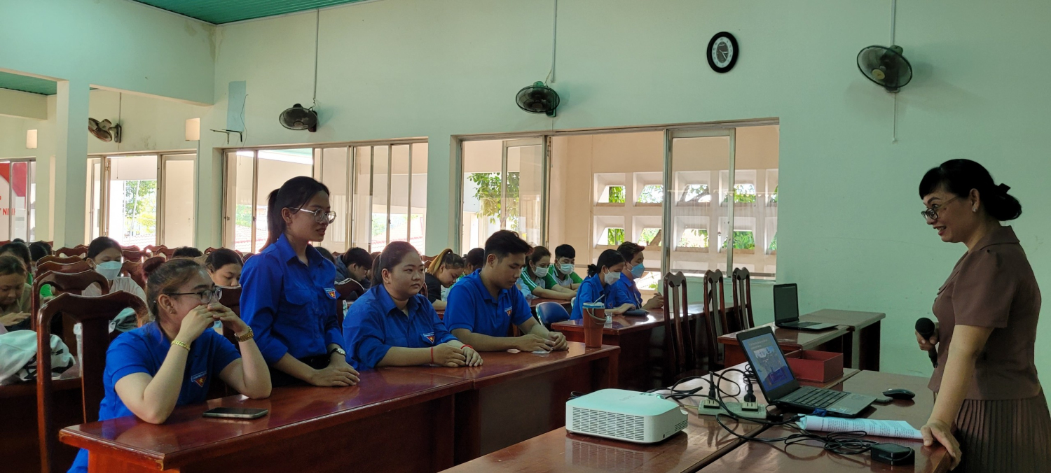 Trung cấp Y tế Tây Ninh tiếp tục tổ chức tuyên truyền chủ quyền biển đảo, phân giới cắm mốc biên giới trên đất liền