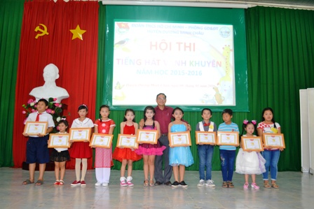 Hội thi “ Tiếng hát vành khuyên’ huyện Dương Minh Châu