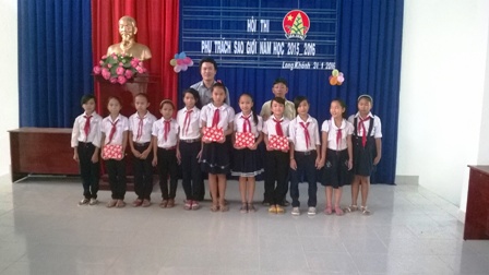 Hội Đồng Đội xã Long Khánh huyện Bến Cầu tổ chức hội thi Phụ Trách sao giỏi năm học 2015 – 2016