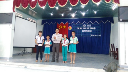 Hội đồng Đội xã Tân Đông, huyện Tân Châu tổ chức hội thi tìm hiểu 75 năm Ngày thành lập Đội TNTP Hồ Chí Minh (15/5/1941-15/5/2016)