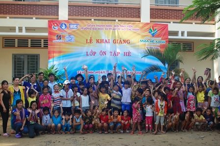 Tân Biên: Với lớp ôn tập hè và dân vũ cho thiếu nhi trong mùa Hè 2016
