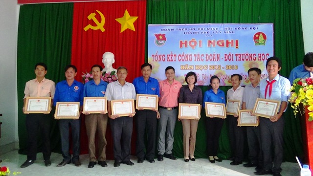 Thành phố Tây Ninh tổng kết công tác Đoàn, Đội năm học 2015-2016
