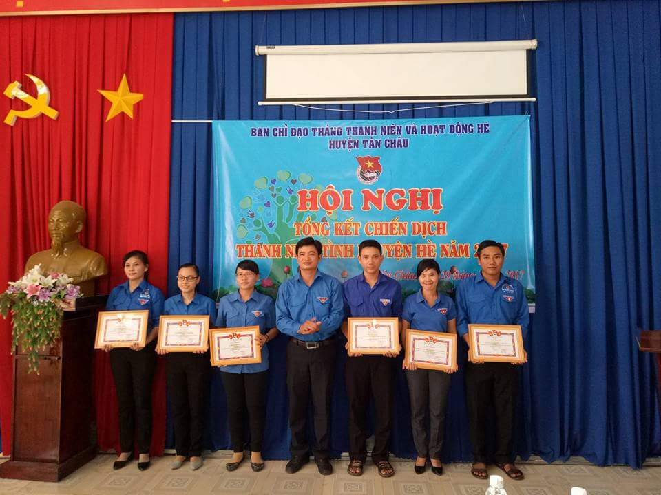 Tân Châu tổ chức Hội nghị tổng kết Chiến dịch Thanh niên tình nguyện hè 2017
