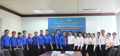Lễ ký kết thỏa thuận hợp tác giữa Đoàn TNCS Hồ Chí Minh tỉnh Tây Ninh và Ngân hàng TMCP Đầu tư và Phát triển Việt Nam Chi nhánh Tây Ninh với chủ đề “Thanh niên tiên phong chuyển đổi số”