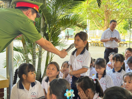 Mô hình “giờ ngoại khóa – học kỹ năng” – học để bảo vệ mình