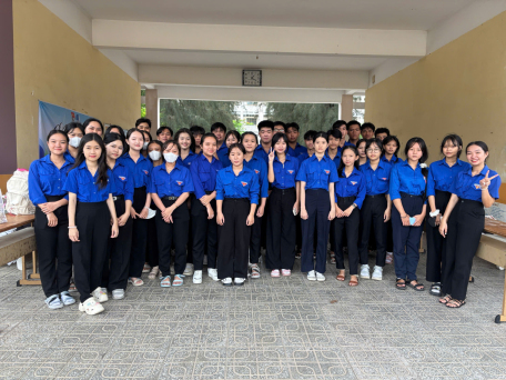Mỗi suất quà – Một lời chúc, một niềm tin
