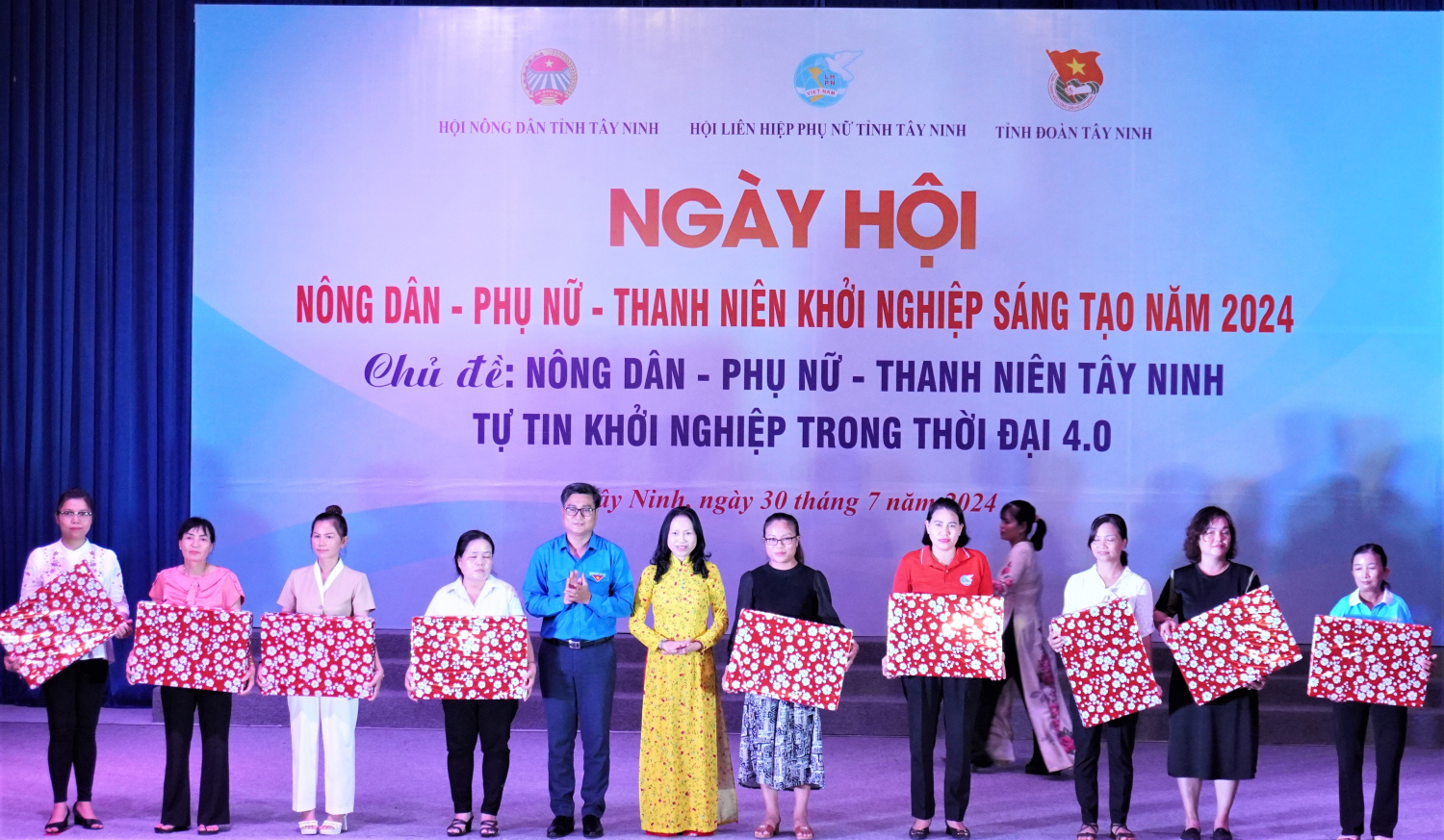 Thanh niên Tây Ninh sôi nổi trong ngày hội Nông dân - Phụ nữ - Thanh niên khởi nghiệp sáng tạo năm 2024