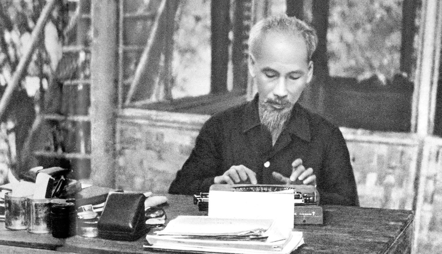 Kỷ niệm 135 năm Ngày sinh Chủ tịch Hồ Chí Minh - Giá trị thời đại của tư tưởng Hồ Chí Minh