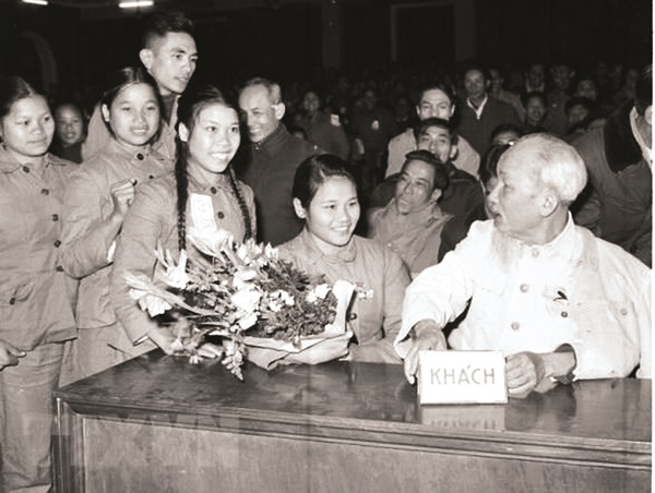 TƯ TƯỞNG HỒ CHÍ MINH SOI ĐƯỜNG CHO LÝ TƯỞNG SỐNG CỦA THANH NIÊN THỜI ĐẠI MỚI