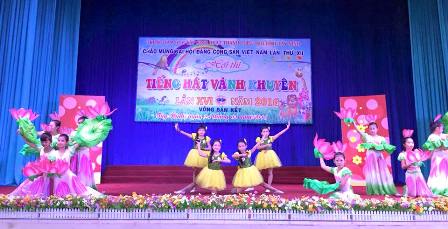 Trung tâm Học tập Sinh hoạt Thanh thiếu nhi Tây Ninh tổ chức khai mạc hội thi Tiếng hát Vành khuyên lần thứ XVI năm 2016