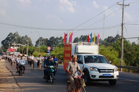 Huyện đoàn Tân Biên phối hợp tổ chức Lễ phát động hưởng ứng tháng hành động vì an toàn vệ sinh thực phẩm năm 2016