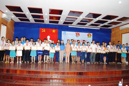 Hội LHTN Việt Nam huyện Hòa Thành tổ chức Ngày hội “Thầy thuốc trẻ làm theo lời Bác-tình nguyện vì sức khỏe cộng đồng”