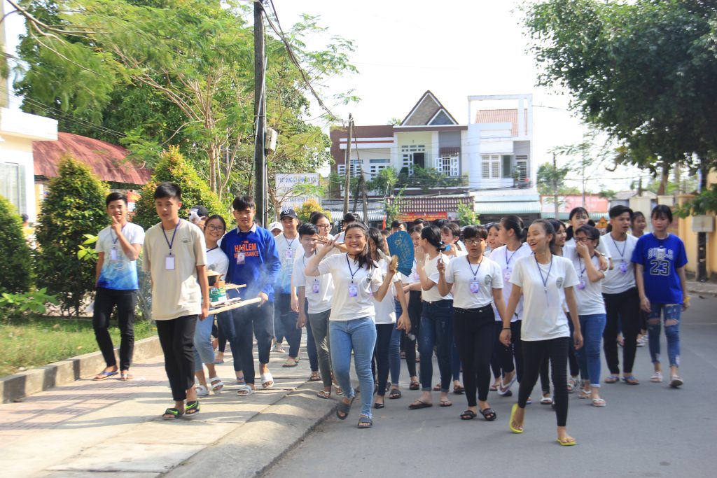 Đoàn trường THPT Quang Trung tổ chức hội trại kỷ niệm 68 năm ngày truyền thống học sinh, sinh viên Việt Nam