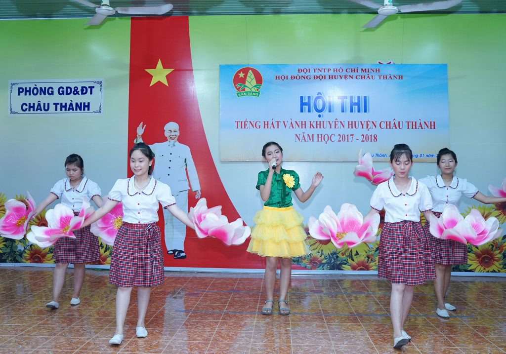 Hội thi “ Tiếng hát vành khuyên’ huyện Châu Thành