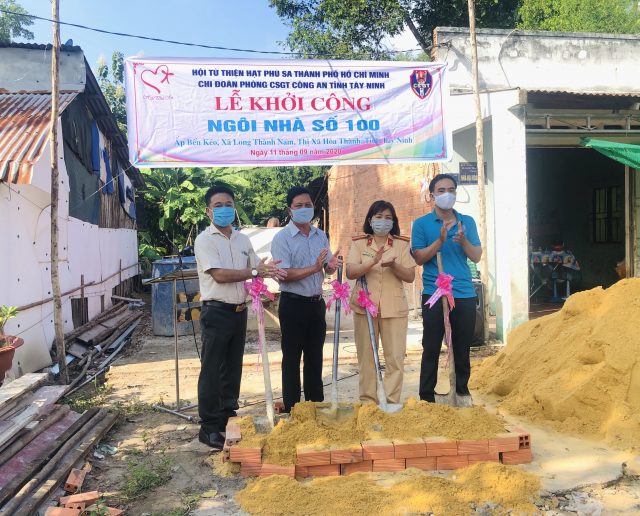 Khởi công xây tặng nhà nhân ái cho thanh niên có hoàn cảnh khó khăn