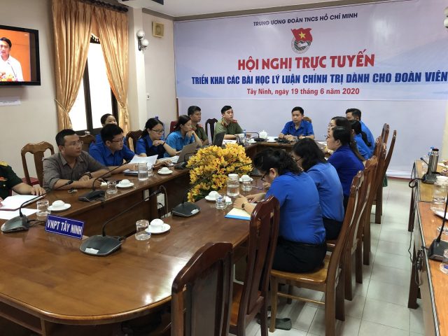 Tỉnh đoàn Tây Ninh học tập trực tuyến 04 bài học lý luận chính trị năm 2020.