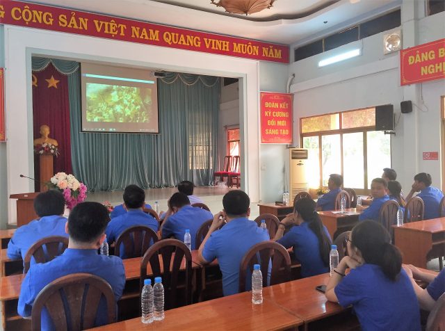 Đoàn Thanh niên Cao su Tây Ninh tổ chức nhiều hoạt động ý nghĩa kỷ niệm 80 năm Ngày Bác Hồ về nước trực tiếp lãnh đạo cách mạng.