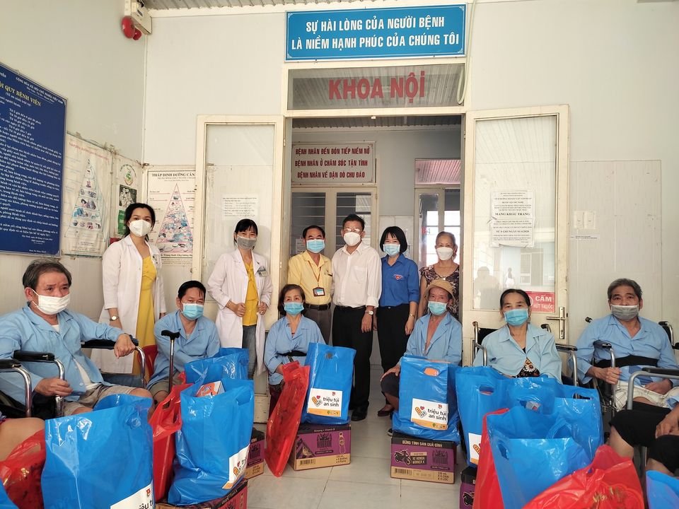Tây Ninh đồng hành, chăm sóc sức khỏe hỗ trợ các bệnh nhân Covid-19